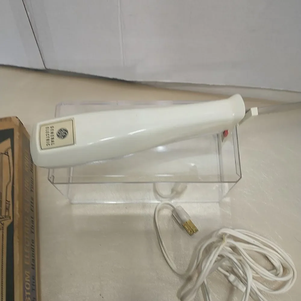 Vintage GE Custom Electric Slicing Knife - Model EK14 Works Perfect . Condition